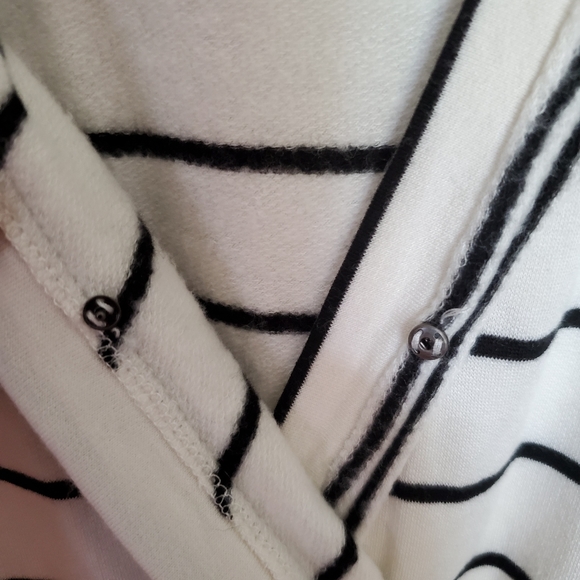 Splendid Stripe Print Deep V-neck Romper - Picture 6 of 8